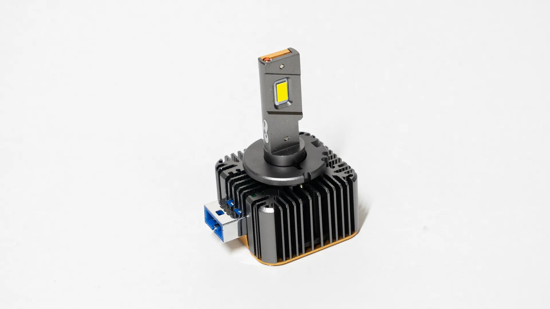 Ampolleta Led con conexión xenon D8S