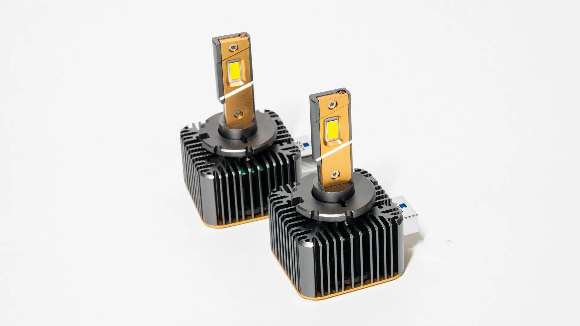 Ampolleta Led con conexión xenon D8S